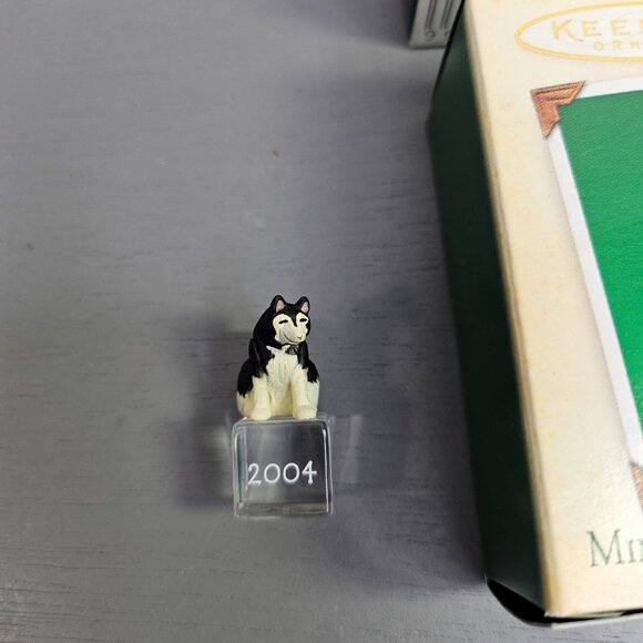 Hallmark Keepsake Ornament Ice Block Buddies Miniature Set of 3 New With Box - Picture 3 of 4